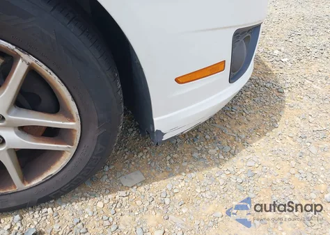 2011 Ford Fusion S z USA, uszkodzony, nr VIN 3FAHP0GA4BR268362